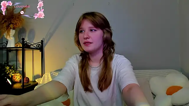 Snapshot of EvaStevs chatting on 7, 3, 2025 EvaStevs online show from 7, 3, 2025