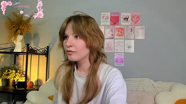 Snapshot of EvaStevs chatting on 9, 3, 2025 EvaStevs online show from 9, 3, 2025