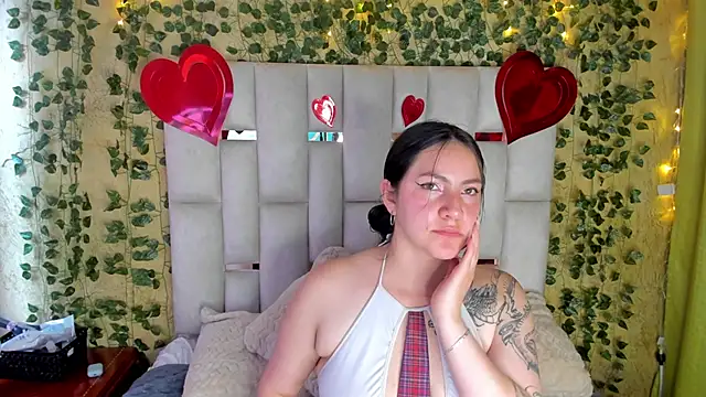 jenifer  power10 online show from 20, 2, 2025