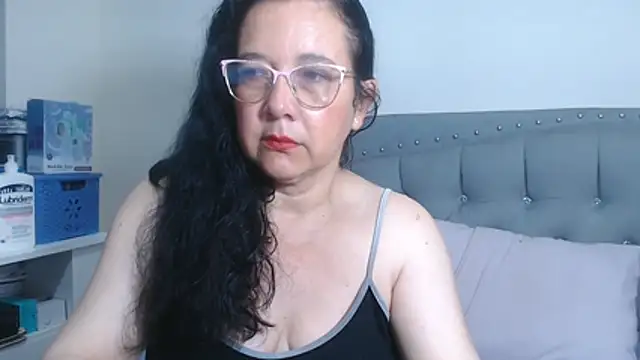 Snapshot of maturepriscila chatting on 28, 10, 2025 maturepriscila online show from 28, 10, 2025