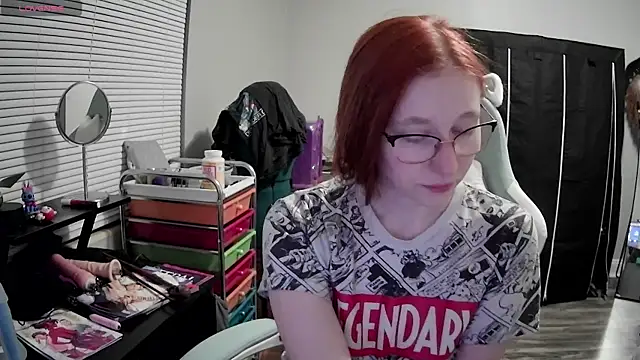 LilyFoxxx online show from 5, 2, 2025