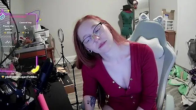 LilyFoxxx online show from 15, 9, 2025