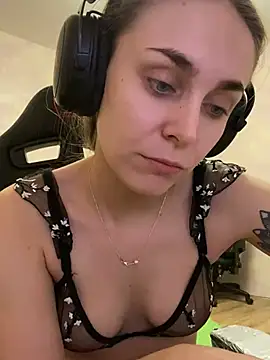 Snapshot of Burning_girlss chatting on 30, 12, 2024 Burning girlss online show from 30, 12, 2024