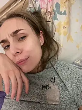 Snapshot of Burning_girlss chatting on 5, 1, 2025 Burning girlss online show from 5, 1, 2025