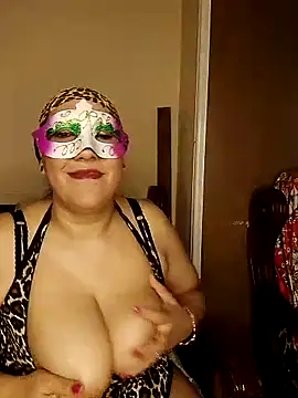 Snapshot of Osha10 chatting on 4, 12, 2024 Osha10 online show from 4, 12, 2024