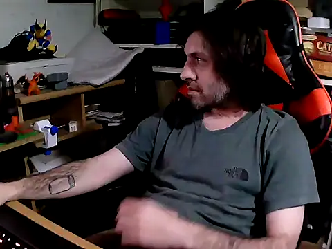 Snapshot of johnwood88 chatting on 1, 11, 2025 johnwood88 online show from 1, 11, 2025