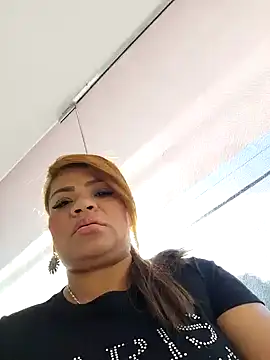 Snapshot of milf_venus chatting on 7, 2, 2025 milf venus online show from 7, 2, 2025