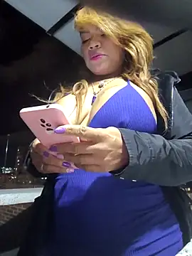 Snapshot of milf_venus chatting on 22, 3, 2025 milf venus online show from 22, 3, 2025