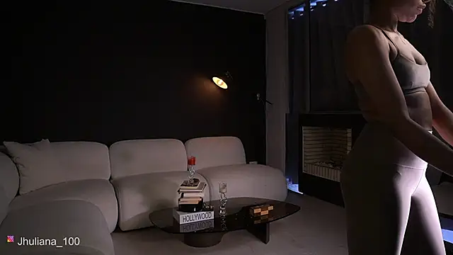 paulacora100 online show from 1, 4, 2026