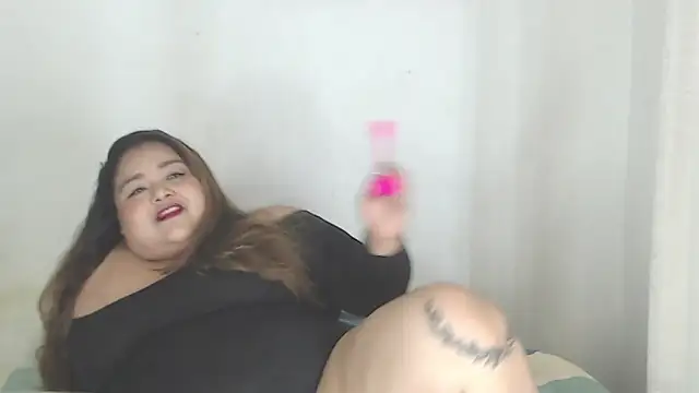 Snapshot of lovemyfatpussy chatting on 29, 11, 2025 lovemyfatpussy online show from 29, 11, 2025