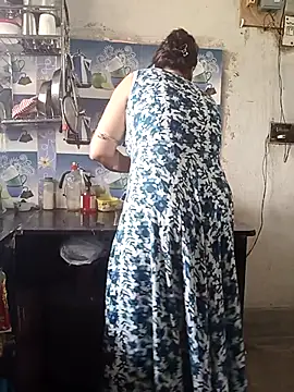 Snapshot of Sneha_gril chatting on 10, 3, 2025 Sneha gril online show from 10, 3, 2025