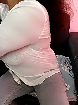 Snapshot of Sneha_gril chatting on 20, 3, 2025 Sneha gril online show from 20, 3, 2025