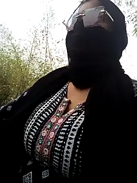 Snapshot of Sneha_gril chatting on 22, 3, 2025 Sneha gril online show from 22, 3, 2025