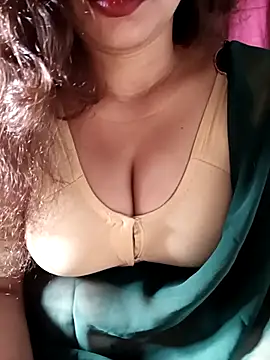 Snapshot of Sneha_gril chatting on 12, 11, 2025 Sneha gril online show from 12, 11, 2025