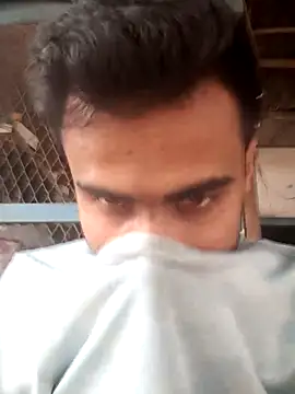 Skinny Bigass 23 online show from 8, 3, 2025