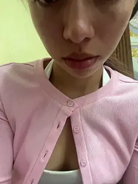 Snapshot of Aaliyah_Salma chatting on 31, 5, 2026 Aaliyah Salma online show from 31, 5, 2026