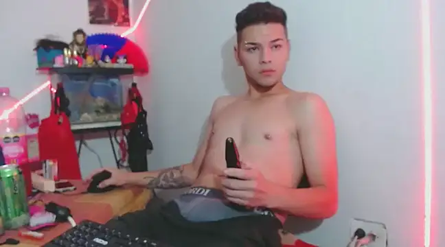 Snapshot of MarceloMilk chatting on 28, 12, 2024 MarceloMilk online show from 28, 12, 2024