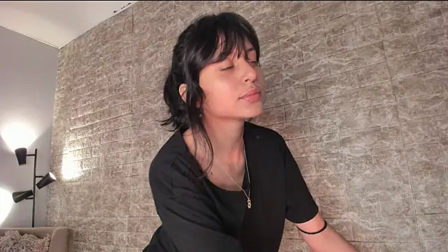 Snapshot of tamara_aluna chatting on 6, 3, 2025 tamara aluna online show from 6, 3, 2025