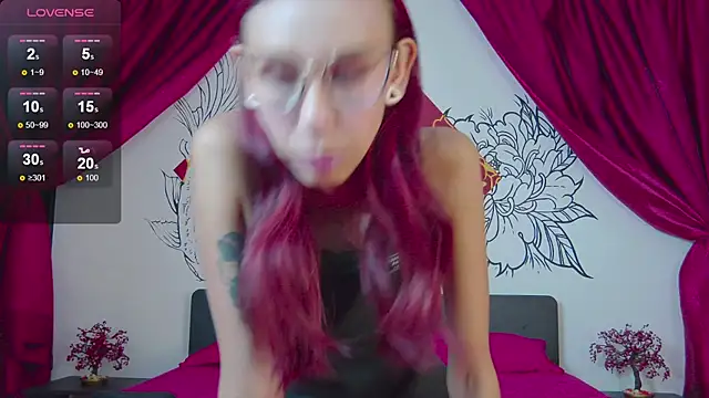 Lunamistyc online show from 12, 9, 2025