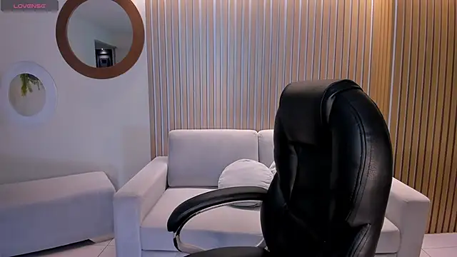 AlinaKravitz online show from 15, 4, 2026