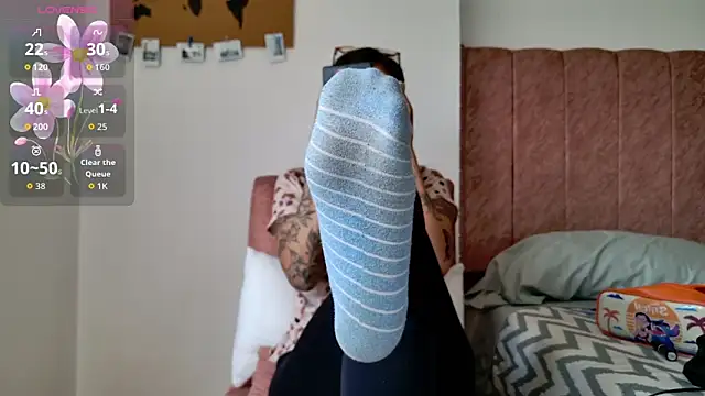 Emmy petit online show from 20, 3, 2026