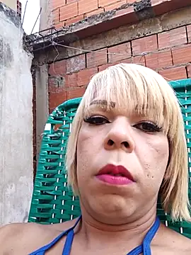 Snapshot of blondebitchlitle chatting on 27, 2, 2025 blondebitchlitle online show from 27, 2, 2025