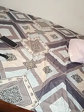 Snapshot of blondebitchlitle chatting on 2, 10, 2025 blondebitchlitle online show from 2, 10, 2025