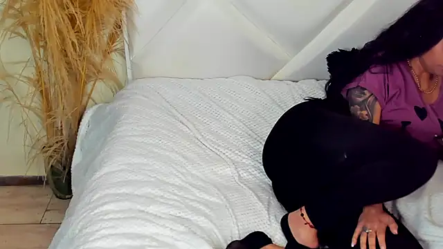 Snapshot of ScarlethNatasha chatting on 2, 10, 2025 ScarlethNatasha online show from 2, 10, 2025