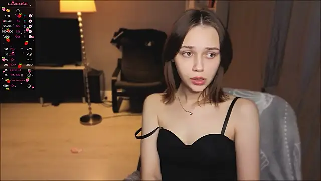 SweetLinaa online show from 15, 3, 2026