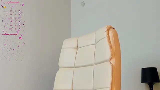 Evacadooo online show from 22, 2, 2025