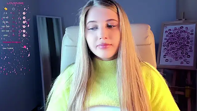 Evacadooo online show from 1, 3, 2025