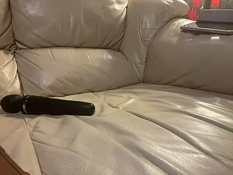 Snapshot of iveedie017 chatting on 23, 12, 2024 iveedie017 online show from 23, 12, 2024