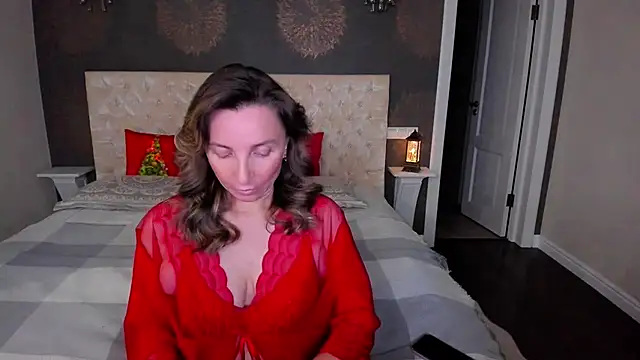 Snapshot of AllisonWilliams chatting on 24, 12, 2024 AllisonWilliams online show from 24, 12, 2024