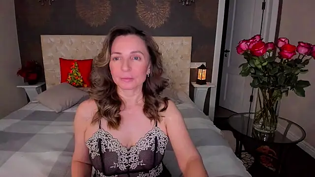 Snapshot of AllisonWilliams chatting on 26, 12, 2024 AllisonWilliams online show from 26, 12, 2024