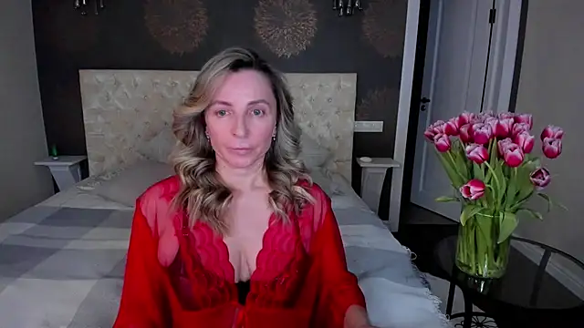 Snapshot of AllisonWilliams chatting on 10, 3, 2025 AllisonWilliams online show from 10, 3, 2025