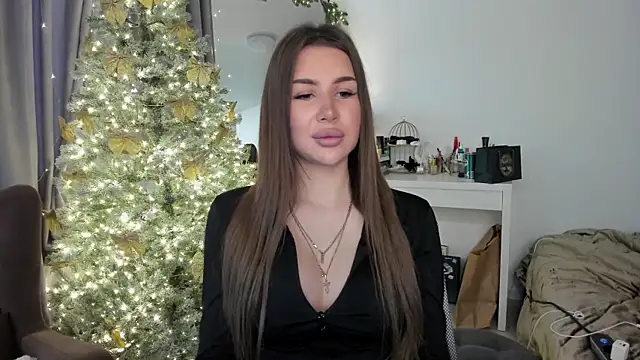 Snapshot of SuraMune chatting on 7, 1, 2025 SuraMune online show from 7, 1, 2025