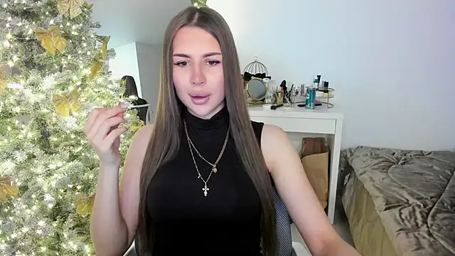 Snapshot of SuraMune chatting on 10, 1, 2025 SuraMune online show from 10, 1, 2025