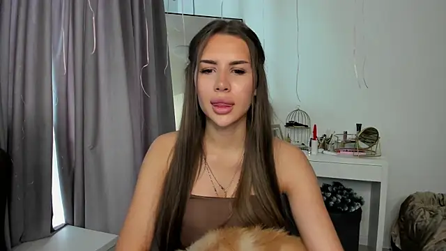 Snapshot of SuraMune chatting on 5, 2, 2025 SuraMune online show from 5, 2, 2025