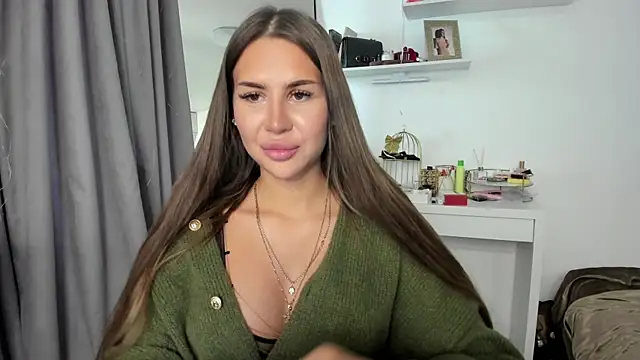 Snapshot of SuraMune chatting on 11, 3, 2025 SuraMune online show from 11, 3, 2025