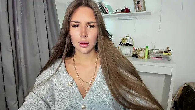 Snapshot of SuraMune chatting on 12, 3, 2025 SuraMune online show from 12, 3, 2025