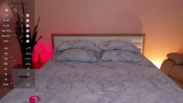 skinny sissss online show from 20, 10, 2025