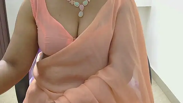 Snapshot of indian_anu_mallu chatting on 6, 10, 2025 indian anu mallu online show from 6, 10, 2025