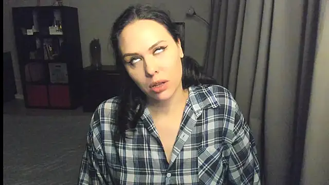 MollyCheiz online show from 17, 1, 2025