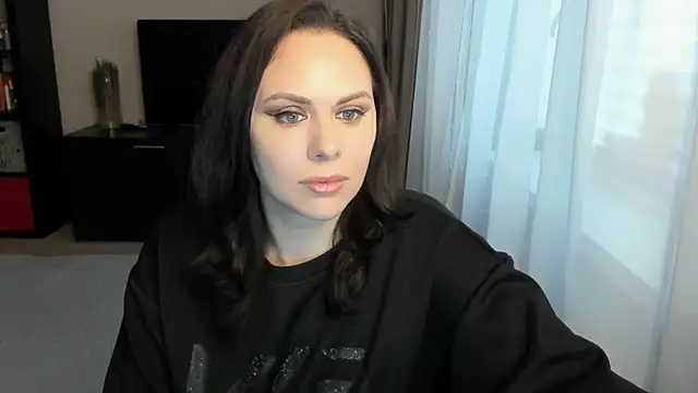 MollyCheiz online show from 13, 11, 2025