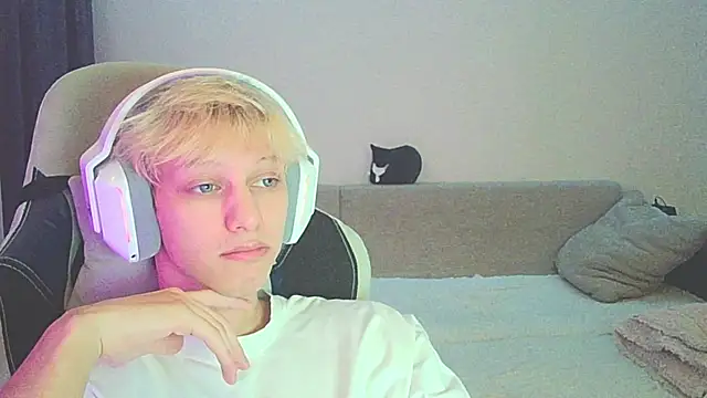 Ostin meow online show from 26, 12, 2024