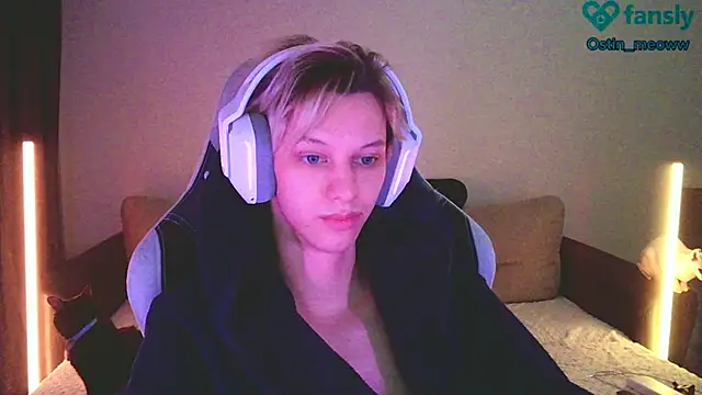 Ostin meow online show from 24, 2, 2025