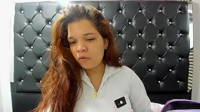 Snapshot of MelanyCarter18 chatting on 2, 12, 2025 MelanyCarter18 online show from 2, 12, 2025