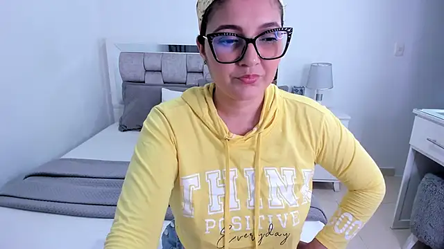Camilaa bueno online show from 27, 5, 2026