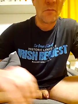 Bombelek1234 online show from 17, 2, 2026