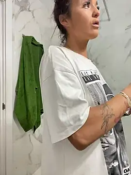 Snapshot of ScarlettMadii chatting on 8, 12, 2024 ScarlettMadii online show from 8, 12, 2024